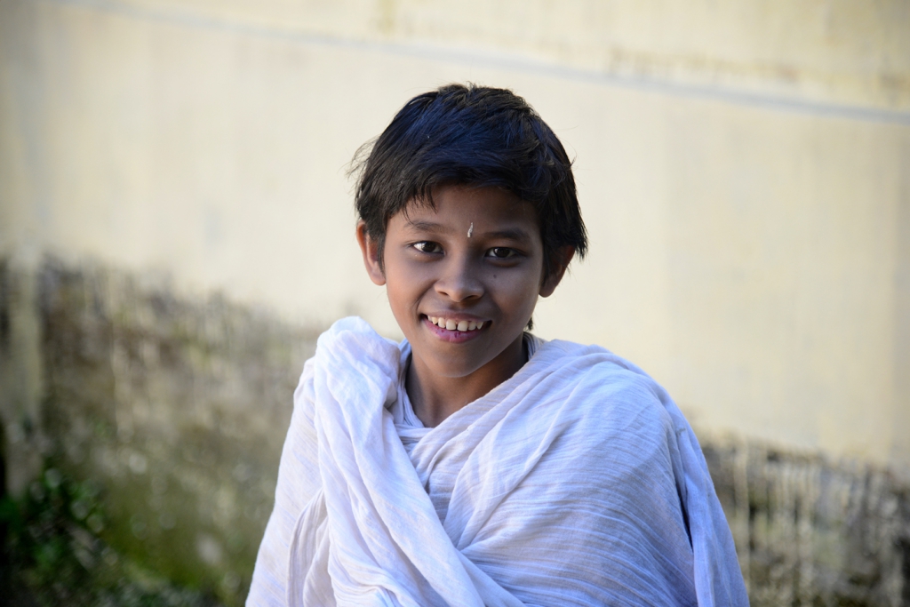 Les moines de l'île de Majuli - Inde